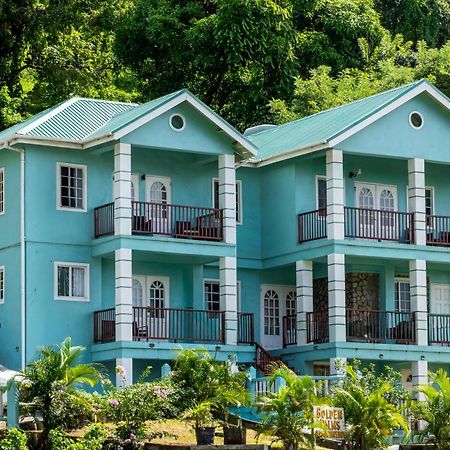 Golden Palms Apartment Кингстаун Екстериор снимка